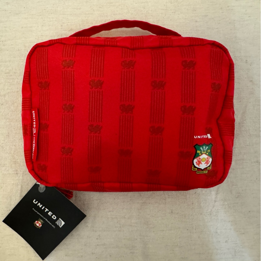 United Airlines Polaris / business class Amenity Kit - WREXHAM AFC - BRAND NEW